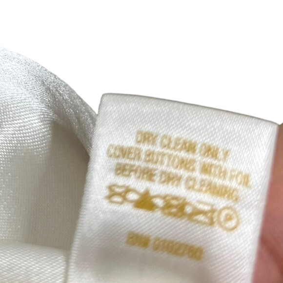 Welcome to my closet! - Picture 11 of 14